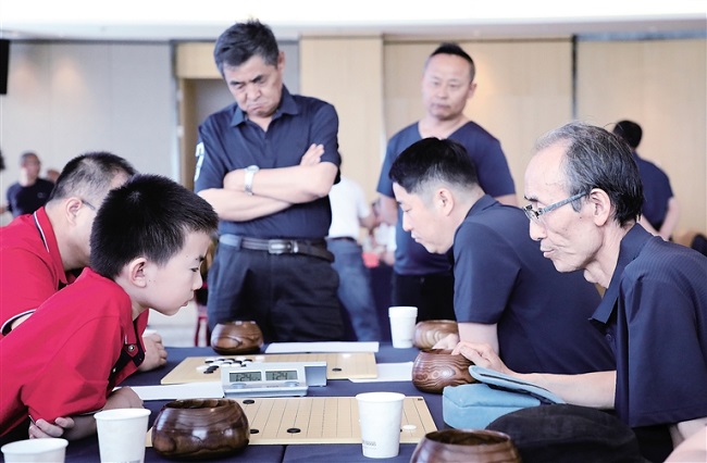 全民健身 对弈.jpg