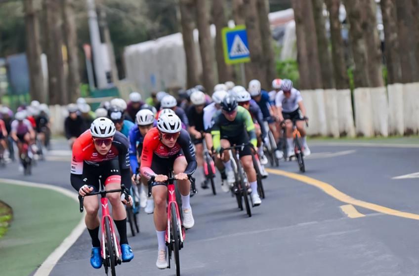 0b857f96-b838-47d9-a6bc-f8bf6208bbae.jpg 图片新闻第三届钱江源公.jpg